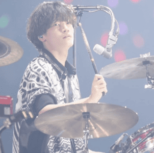 佐野晶哉の父の正体と有名エピソード！音楽一家の家族関係を深掘り